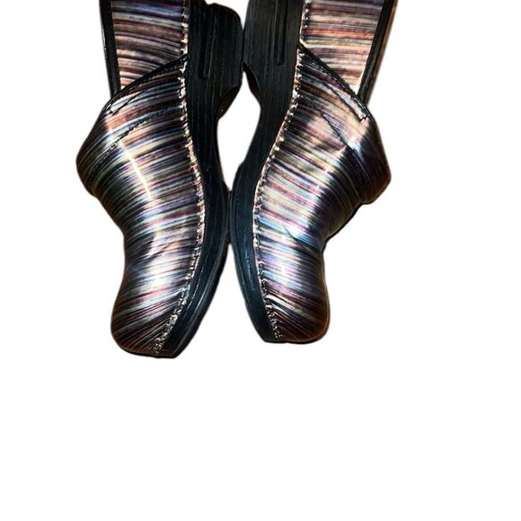 Dansko Striped Slip-On Shoes 39 - Picture 4 of 6